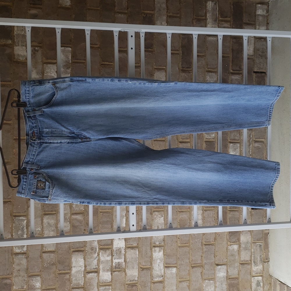 Cinch • Men's Loose Fit Black Label Jeans